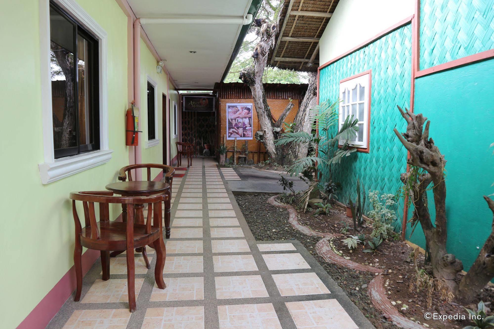 Tia Mers Guest House Puerto Princesa Exterior foto