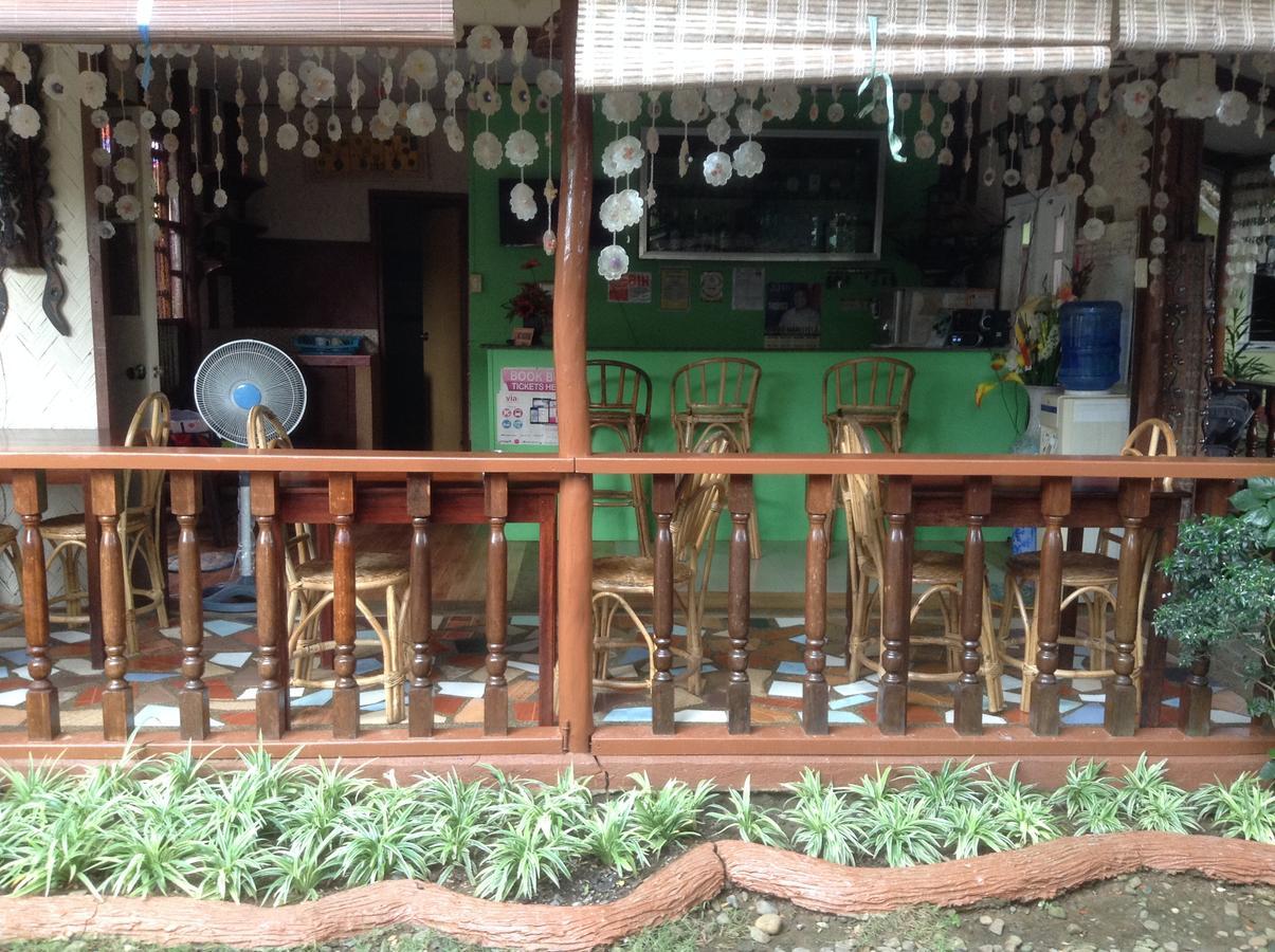 Tia Mers Guest House Puerto Princesa Exterior foto
